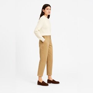 Everlane Lightweight Relaxed Fit Chino Pants Khaki Straight-Leg Cotton Twill